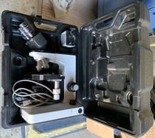 Microscopio Ernst Leitz