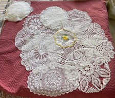 centrini uncinetto lavorato a