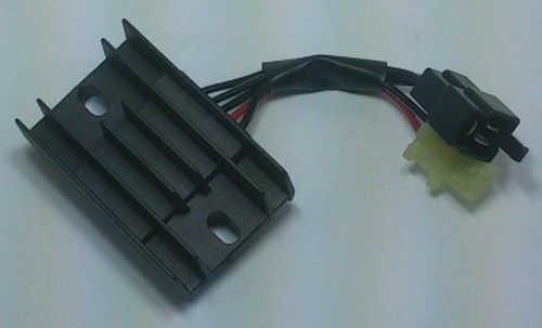 Regolatore rettificatore per - regolatore/rettificatore,