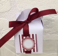 20 PEZZI SCRIGNO BIANCO Scatola portaconfetti 5x5x5 con nastro e traghet 041B