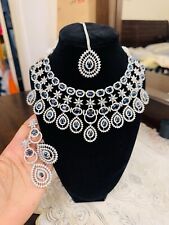 Set orecchini collana