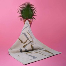 Tappeto trapuntato a mano in