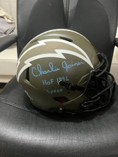 Casco Charlie Joiner