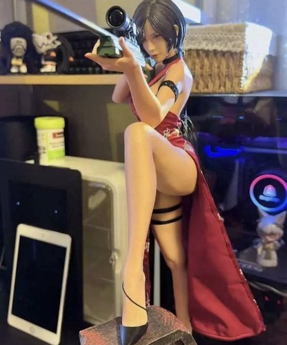 33cm anime resident evil - anime,