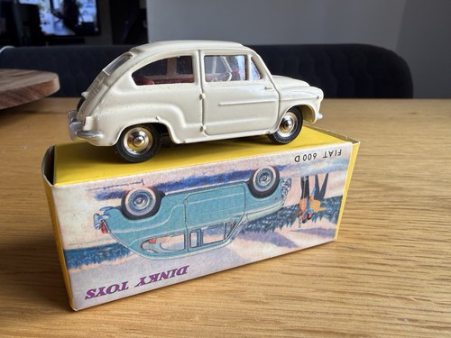 Modellino auto dinky - auto, toys