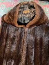 Stola in pelliccia di visone, in ottimo stato: Lunga cm. 190,00