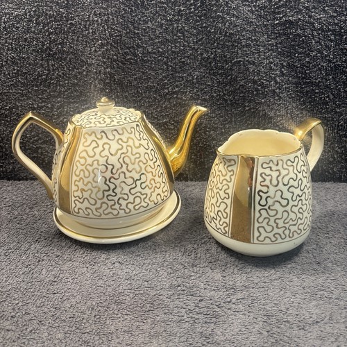 Rare lingard teapot stand - rare,