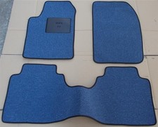 Serie sopra tappeti in