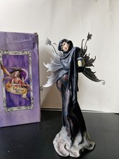 FATA NERA CON LANTERNA LES ALPES - 30 CM. - CON SCATOLA NON ORIGINALE