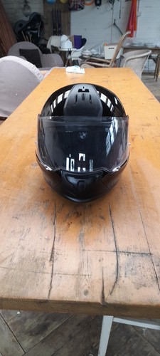 Casco moto anteriore - •,