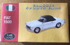 ATLAS SCALA 1/43 AUTO SPORTIVA D'EPOCA FIAT 1500 BIANCA CON TETTO E SEDILI NERI 