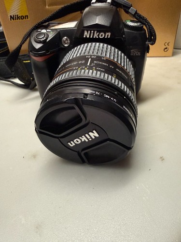 Nikon d70s zoom 85 2 - d70s,