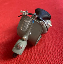 MAISTO Modellino Moto Scooter VESPA PIAGGIO 98 1946 Metallo ruote in gomma 1:18