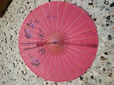 Ombrello di carta in stile