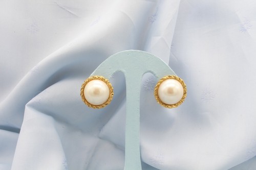 Orecchini clip dorati con - clip,
