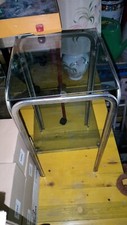 Piccolo utile mobiletto con - e,