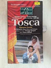 VHS USED UN PALCO ALL'OPERA 