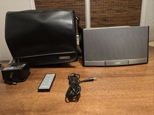 Bose SoundDock Sistema musicale digitale portatile (nero) con custodia/messaggero Bose