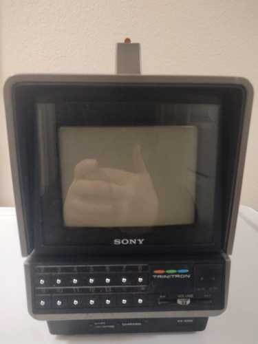 Vintage sony trinitron - sony, 5