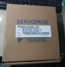 Amplificatore servoazionamento ac Yaskawa SGDH-04AE-OY nuovo con scatola