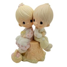 Statuina porcellana biscella