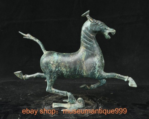 Statua cavallo galoppo - al, in