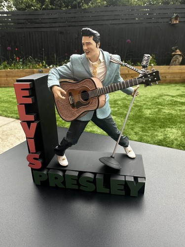 Elvis presley action figure - elvis,