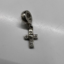 Pandora Ciondolo Croce Argento