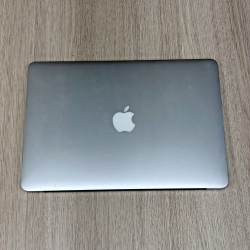 Apple macbook air mid 2013 - 13",