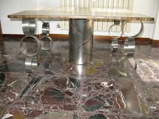 Tavolo con gamba rotonda centrale artigianale