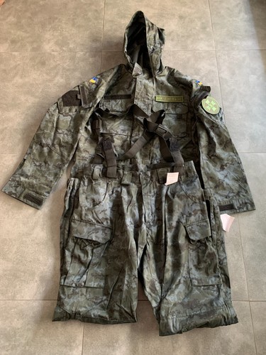Rara uniforme mimetica - uniforme,