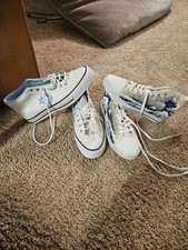 Scarpe Converse e tela Great