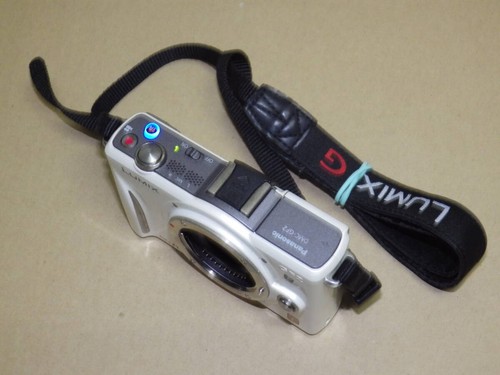 Corpo reflex mirrorless