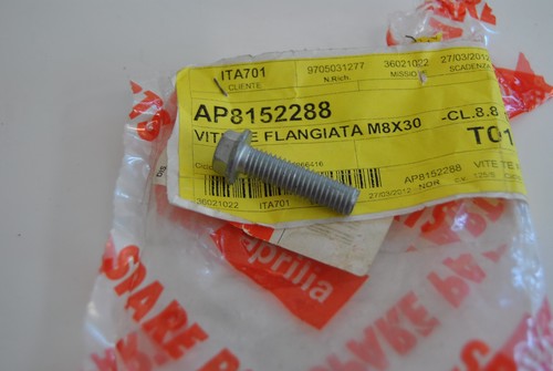 Bullone flangiato m8x30 8 - m8x30, 8,8