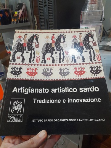 Artigianato artistico sardo - ,