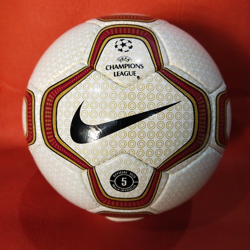 Nuovo pallone ufficiale - ufficiale, nike