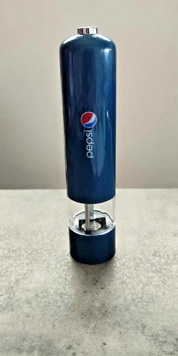 Nuovo mulino elettrico - elettrico, pepsi
