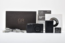 Fotocamera digitale compatta