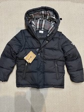 Burberry puffer size L