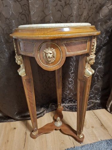 Tavolino stile în - , vintage