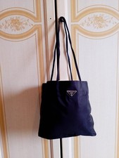 Borsa nera a spalla Prada. 2