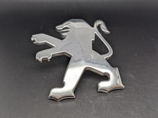 PEUGEOT 206 9648299780 POST LOGO SIGLA EMBLEMA FREGIO STEMMA SCRITTA BADGE TARGA