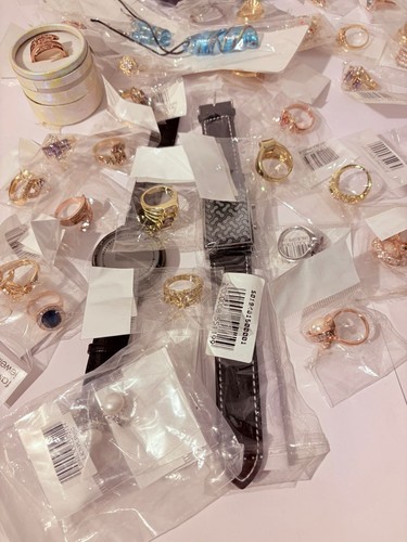 Stock pezzi gioielli e - pezzi,