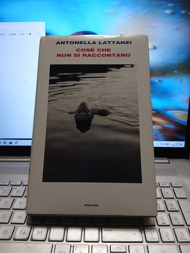 Cose che non raccontano - si,