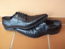 Scarpe Cesare Paciotti in pelle di colore nero usate pochissimo taglia 8,5