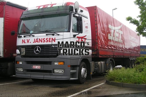 Foto camion mercedes benz - foto, mercedes-benz