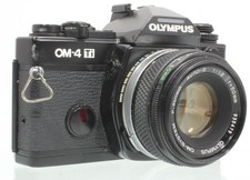 Olympus OM-4 Ti black con