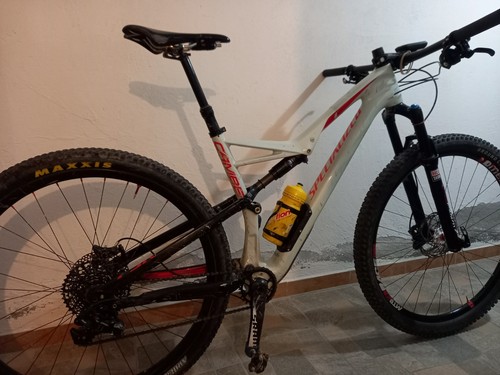 Specialized mountain bike - , 29