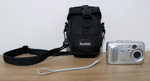 Fotocamera digitale compatta