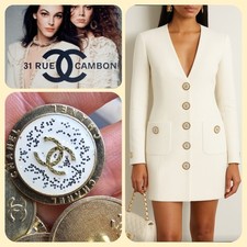 Chanel buttons white and gold - buttons,